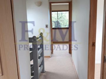 Amplia casa sector consolidado 140m2, bellavista osorno | 4 dormitorios por 220000. 00 en Osorno