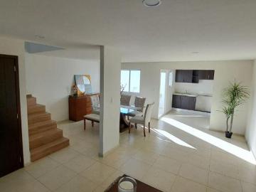 Amplia casas en venta en Residencial Arboledas de Santa Matilde
