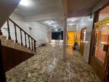 AMPLIA E ILUMINADA CASA CON 3 DEPARTAMENTOS, COLONIA MOCTEZUMA