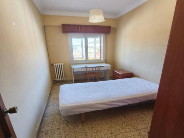 Amplia habitación en alquiler en la zona de Lagunas, temporada 2026/2027 especial estudiantes!