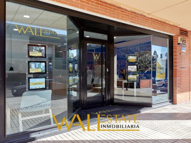Amplia Oficina en Alquiler en Conde Orgaz Piovera