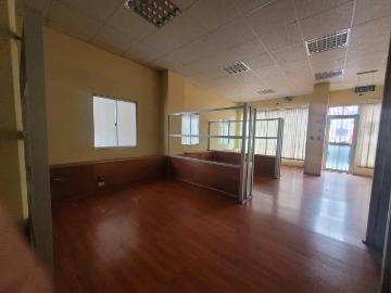 Amplia oficina en Arriendo en el Centro de Iquique | Espacios por CLP 1900. 00 en Iquique