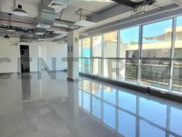 AMPLIA OFICINA EN EDIFICIO PRIME DE SAN ISIDRO