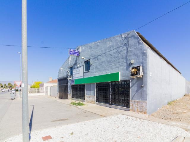 AMPLIA NAVE EN VENTA DE 1309 m2 DE SUELO INDUSTRIAL, SITUADA EN CATRAL
