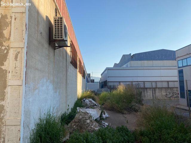 AMPLIA NAVE INDUSTRIAL EN EN VENTA EN POLIGONO OESTE ALCANTARILLA