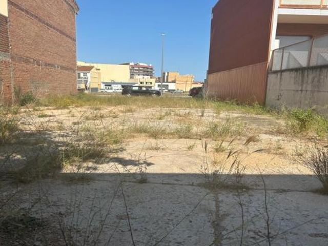 Amplia Parcela de 308m2 edificables en Venta en Valletes, Amposta por €126.000