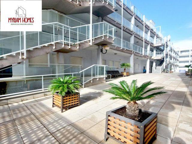 AMPLIA PLANTA BAJA A LA VENTA DE TRES HABITACIONES