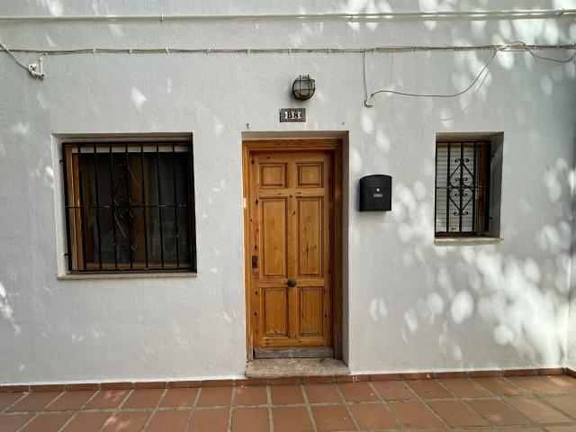 Amplia planta baja en Dénia, lista para entrar a vivir Descu. 72m² Dénia