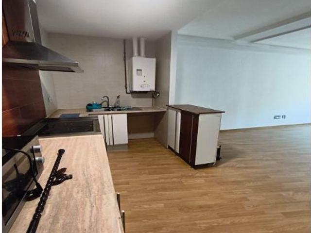 Amplia Planta Baja en Excelente Estado Oportunidad Única por €130,000
