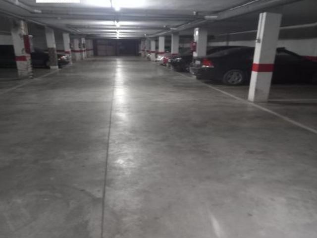 AMPLIA PLAZA DE GARAJE CERCA DE MARÍA LA JUDÍA
