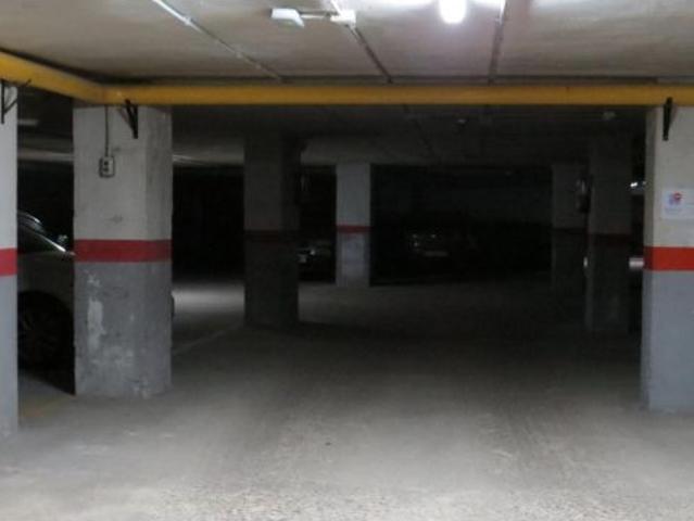 AMPLIA PLAZA DE GARAJE JUNTO A LA IGLESIA DE SAN MILLÁN