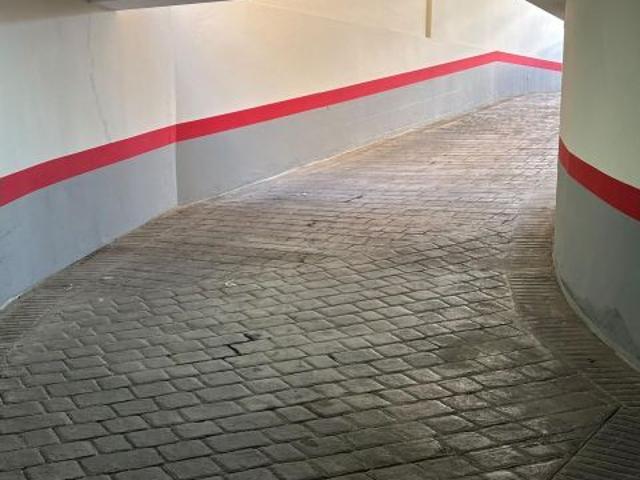 Amplia Plaza de Garaje y Trastero en Malasmañanas, Alcalá de Guadaira