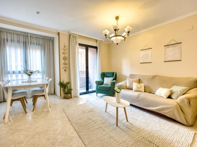 AMPLIA VIVIENDA CON ASCENSOR EN EL CORAZÓN DE ALICANTE