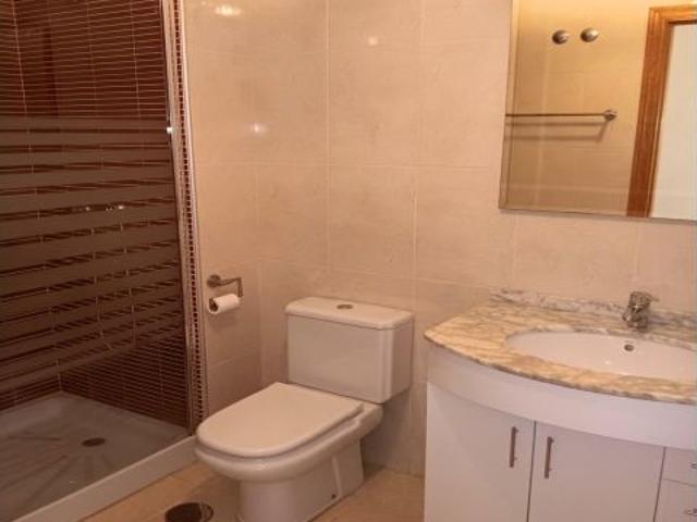 Amplia Vivienda con Garaje y Trastero en Pilar de la Horadada