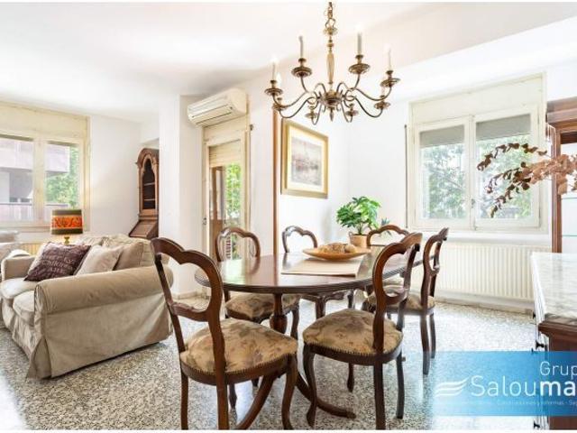 Amplia vivienda con gran potencial en Passeig Sunyer