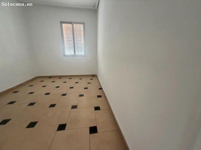 Amplia vivienda con trastero y dos balcones en El Cabanyal