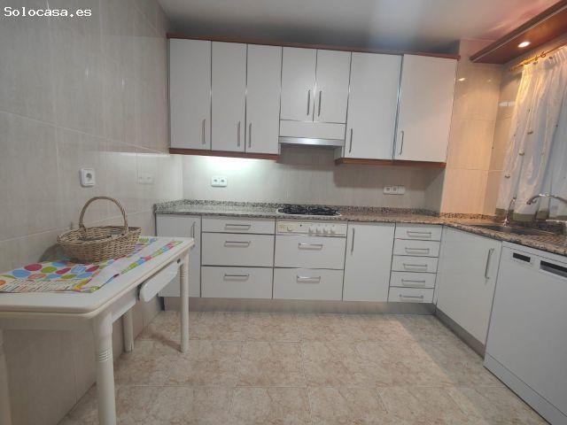 AMPLIA VIVIENDA DE 3 DORMITORIOS CON PLAZA DE GARAJE EN ALICANTE ZONA ENSANCHE DIPUTACIÓN