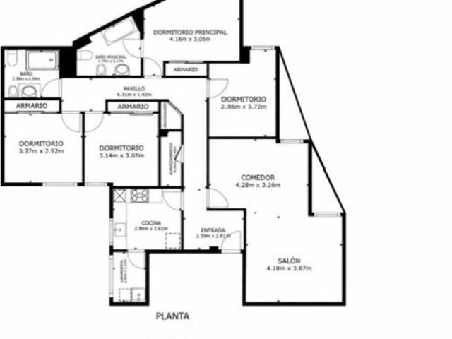 Amplia vivienda de 4 dormitorios en el centro de Alicante