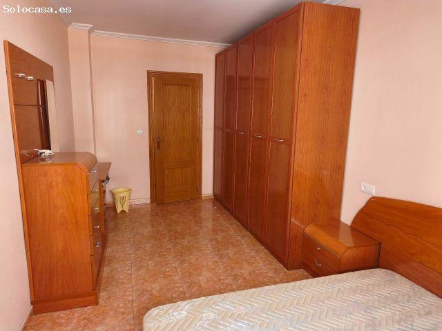 AMPLIA VIVIENDA DE CUATRO DORMITORIOS CON GARAJE Y TRASTERO