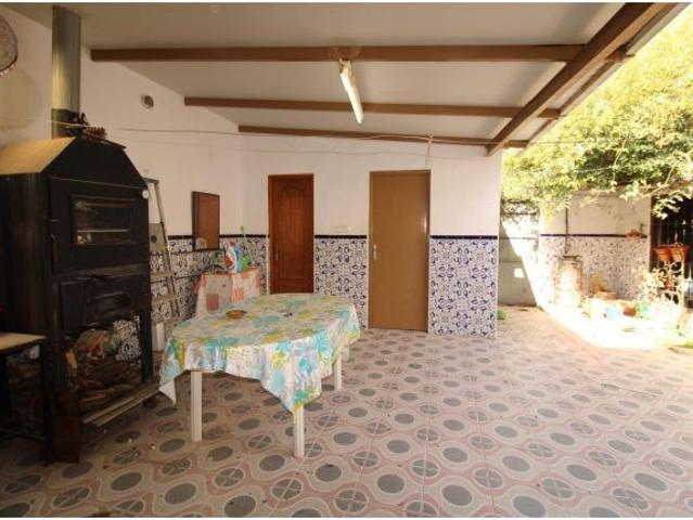 Amplia vivienda en La Aljorra, ideal para reformar a su gusto
