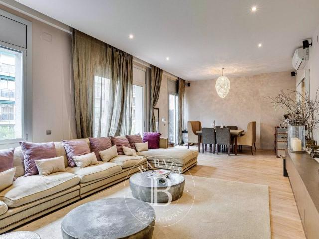 Amplia vivienda en Sant Gervasi con generosos espacios y exc. 262m² Barcelona