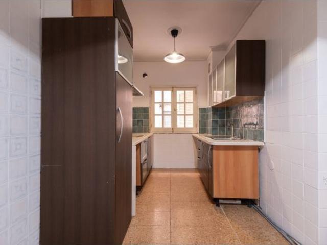 Amplia vivienda familiar con garaje junto a La Cornisa