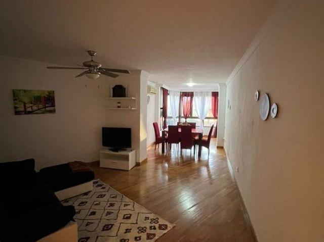 Amplia vivienda junto a la estación de Renfe