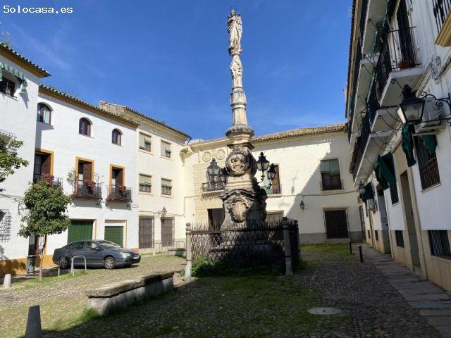 AMPLIA VIVIENDA JUNTO A LA IGLESIA DE SAN PEDRO