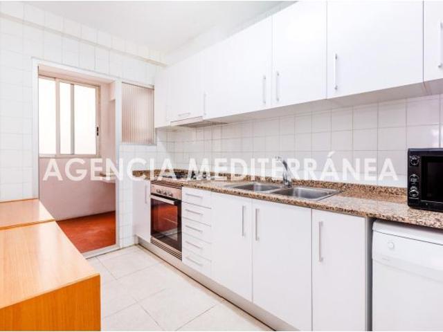 AMPLIA VIVIENDA JUNTO A PLAZA HONDURAS, VALENCIA