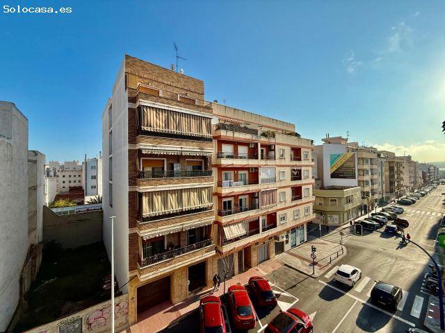 Amplia vivienda junto al Parque de las Naciones