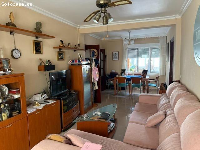 AMPLIA VIVIENDA JUNTO AL PASEO MARÍTIMO DE CÁDIZ – LISTA PARA ENTRAR A VIVIR