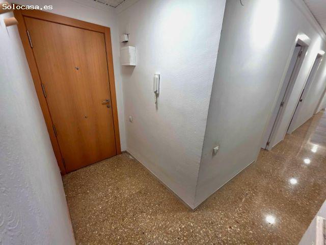 Amplia Vivienda Semireformada con Ascensor en Parque Ribalta, Castellón de la Plana