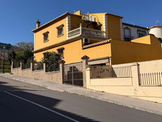 ✨ Amplia vivienda unifamiliar en Altos de Santa Catalina – Antequera Málaga ✨