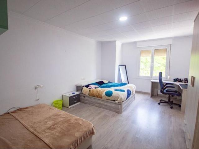Amplia vivienda unifamiliar en la huerta nueva