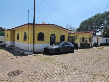 AMPLIA Y ACOGEDORA CASA EN VENTA EN BONITO FRACCIONAMIENTO