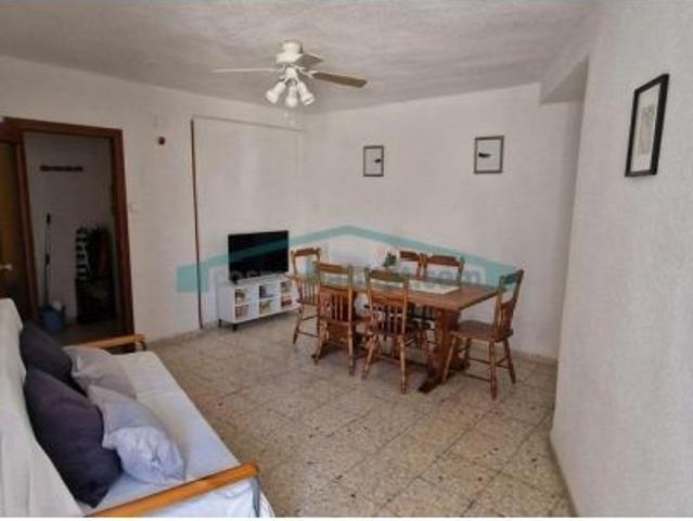Amplia y cuidada vivienda, a un paso de la playa de la Malvarrosa y la Patacona