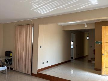 AMPLIA Y EXCELENTE CASA DE 3 DORMITORIOS CON 3 BAÑOS