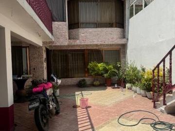 AMPLIA Y FUNCIONAL CASA EN JUAN ESCUTIA IZTAPALAPA