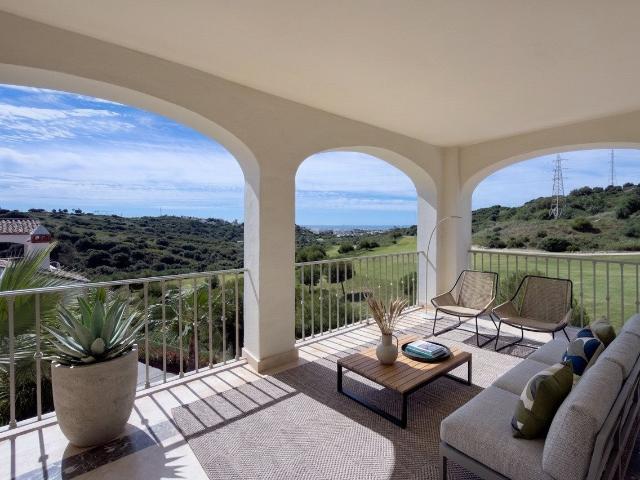 Amplia y luminosa casa de campo CORNER privacidad y vistas. 249m² Estepona