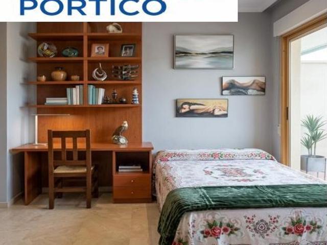 Amplia y Moderna Casa en el Corazón de La Nucia