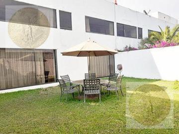 Amplia y preciosa casa con jardín