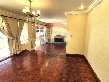 Amplia/luminosa casa 3 pisos pinares de montemar | 6 Dormitorios por 24900.00 en Concón