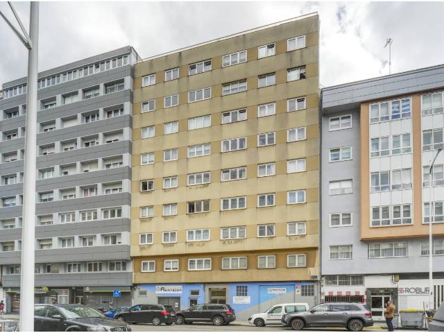 AMPLITUD, COMODIDAD Y UBICACIÓN EN UNA DE LAS ZONAS MÁS CONSOLIDADAS DE A CORUÑA
