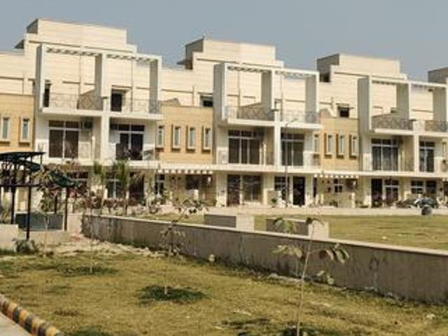 Amrapali Dream Valley,Techzone IV Greater Noida West 4 BHK Villa For Sale Greater Noida