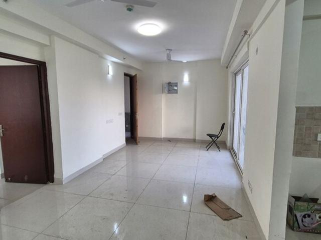 Amrapali Heartbeat City 3 Bedroom 1350 Sq. Ft. Apartment in Sector 107 Noida Listing ID: #9931