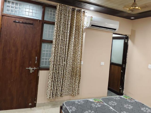 Amrapali Princely Estate 2 Bedroom 875 Sq. Ft. Apartment in Sector 76 Noida Listing ID: #10200