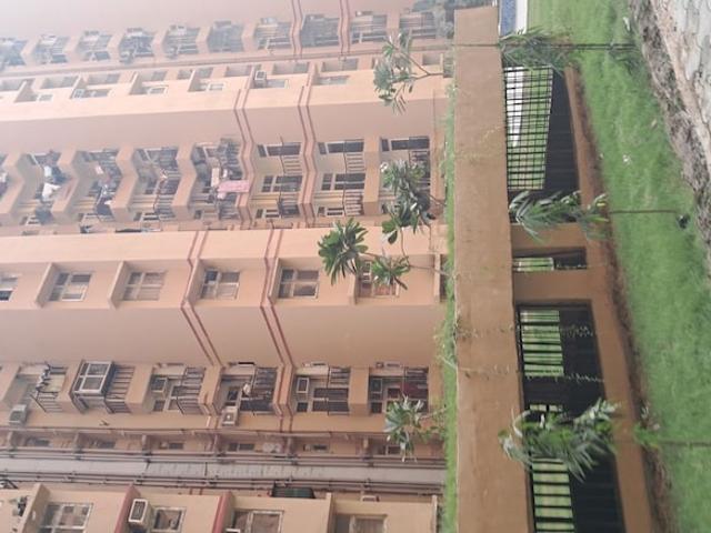 Amrapali Princely Estate 5 Bedroom 5240 Sq. Ft. Penthouse in Sector 76 Noida Listing ID: #10208