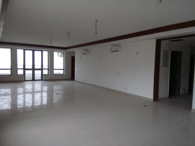 Amrapali Sapphire 4 Bedroom 5200 Sq. Ft. Penthouse in Sector 45 Noida Listing ID: #10102