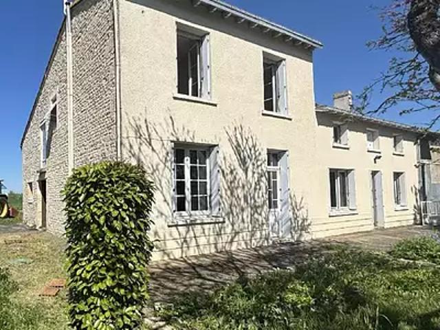 Amuré 79210 Achat / Vente maison 6 pièces t6