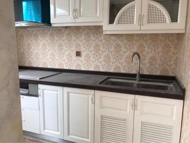 an apartment on Le Hong Phong Street for rent